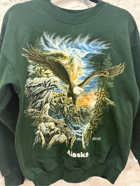 🦅 Vintage 90s Alaska Eagle Nature Graphic Sweatshirt – Green